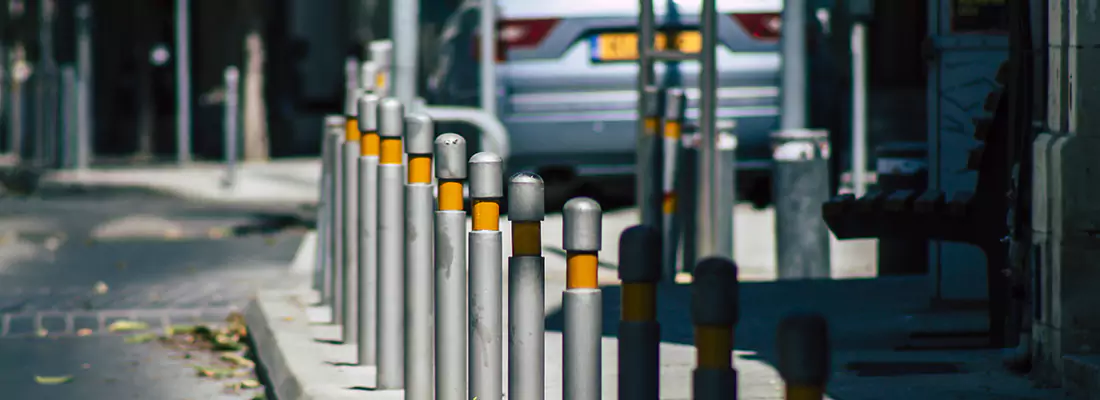 Safe and Convenient Retractable Barrier Column Systems for Properties in Fort Lauderdale, FL